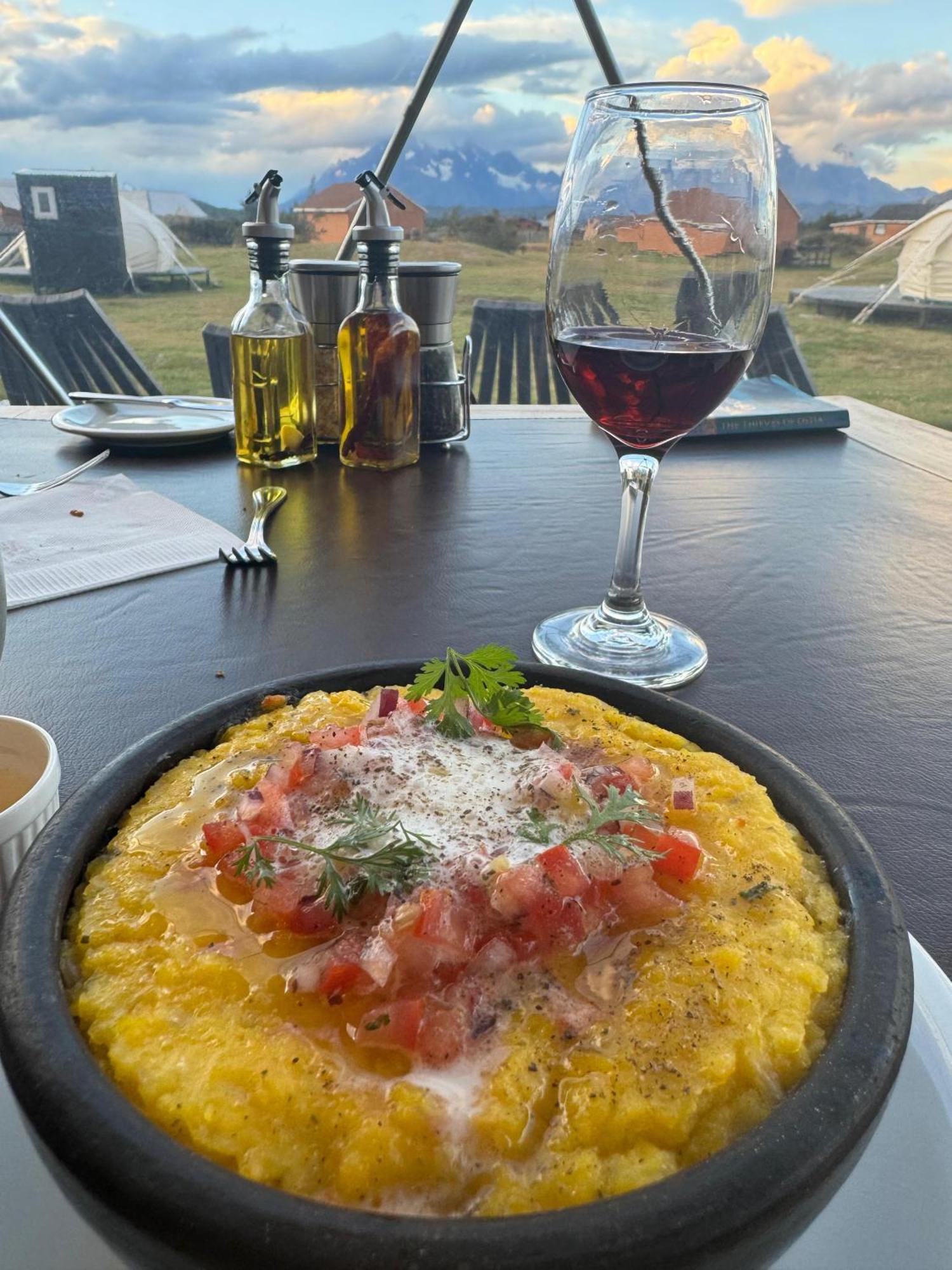 Chilenativo Riverside Camp Torres del Paine National Park 外观 照片